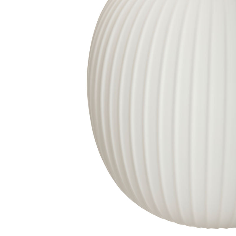 Lámpara colgante Hübsch Serene Ø42, blanca
