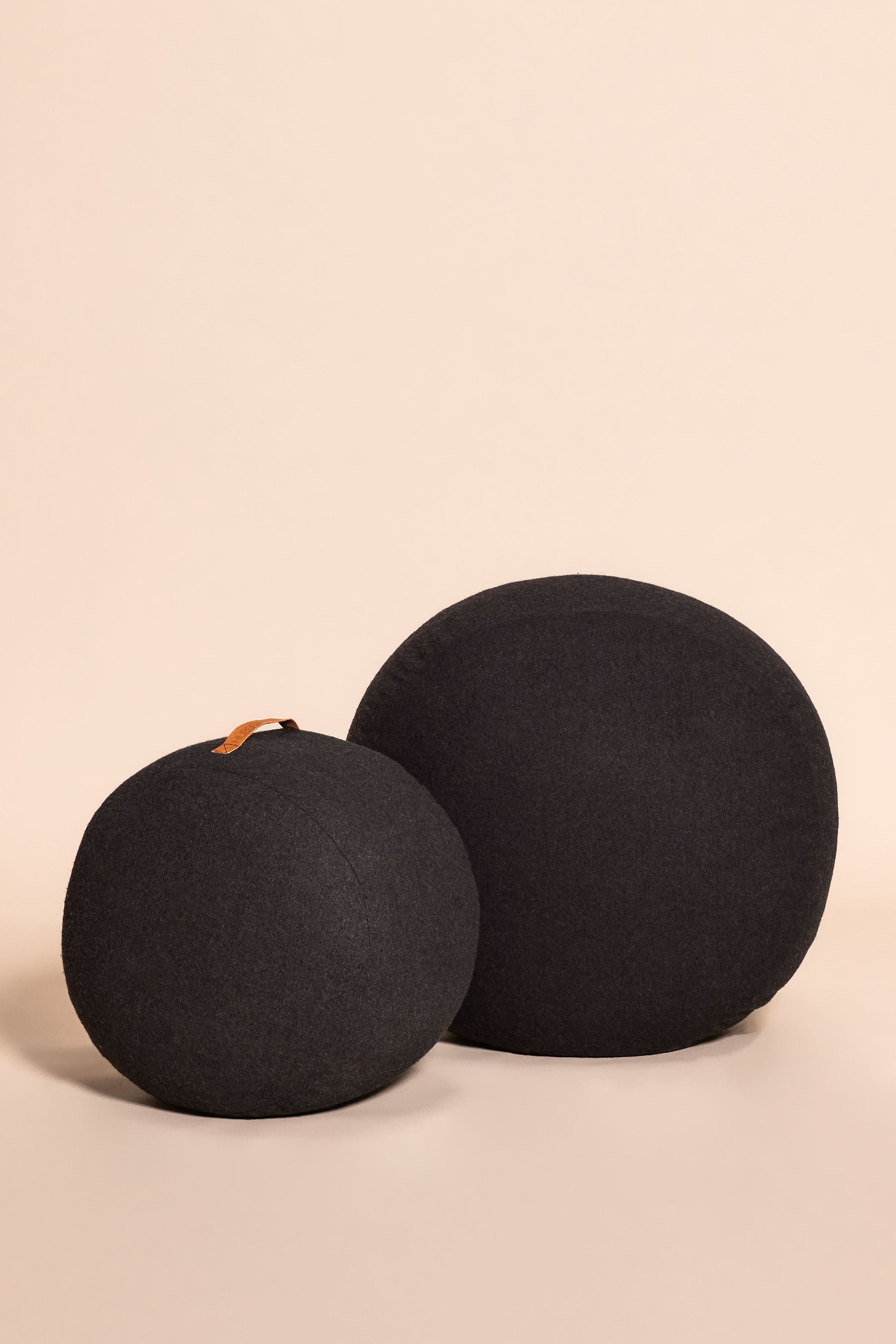 Hübsch Mochi Poef Ø70 Gris Oscuro