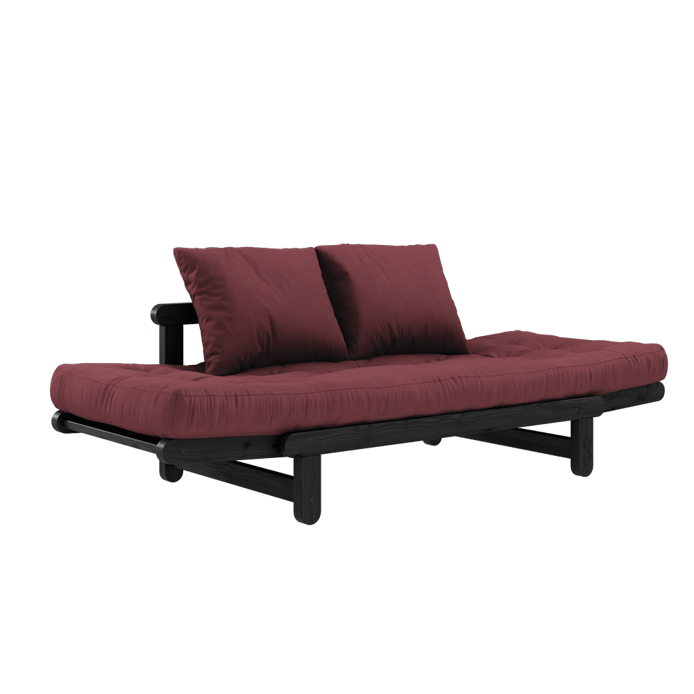 Karup Design BEAT BLACK LACQUERED W. BEAT MATTRESS SET BORDEAUX