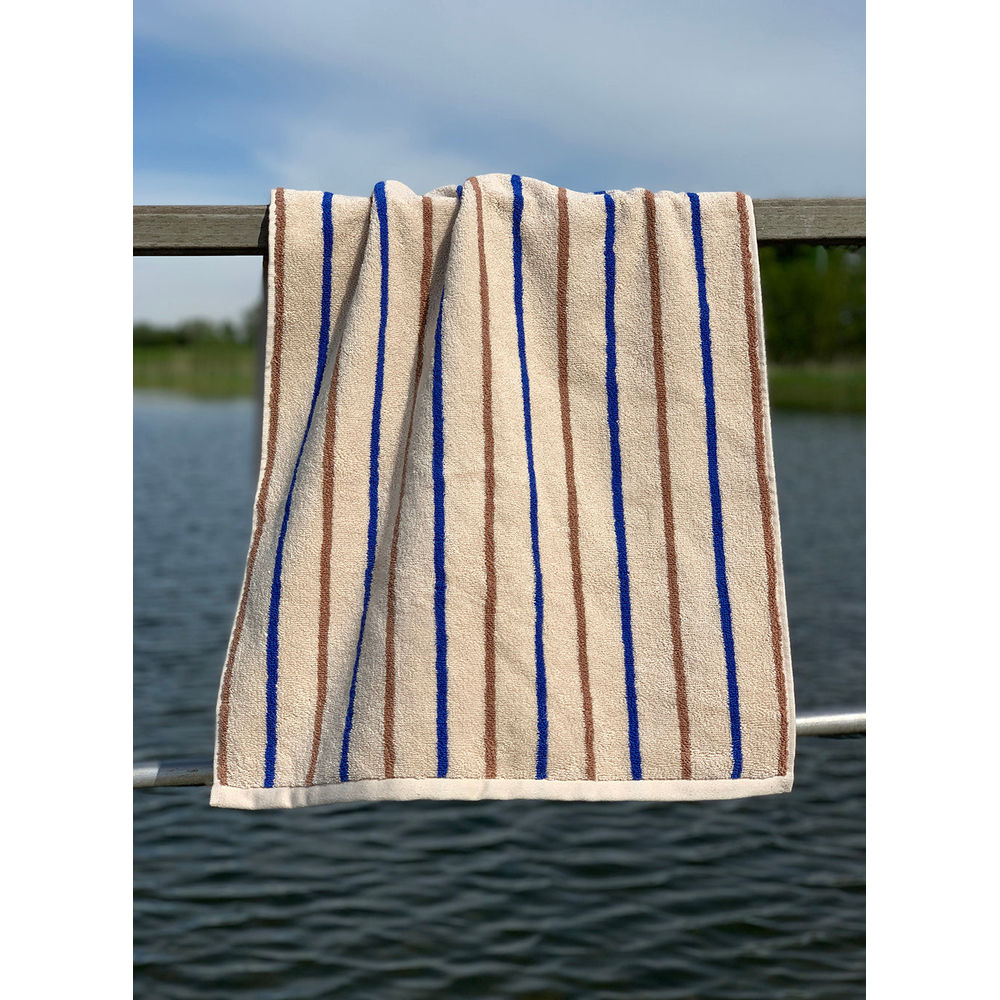 OYOY LIVING Raita Handdoek - 100x150 cm - Caramel / Optic Blue